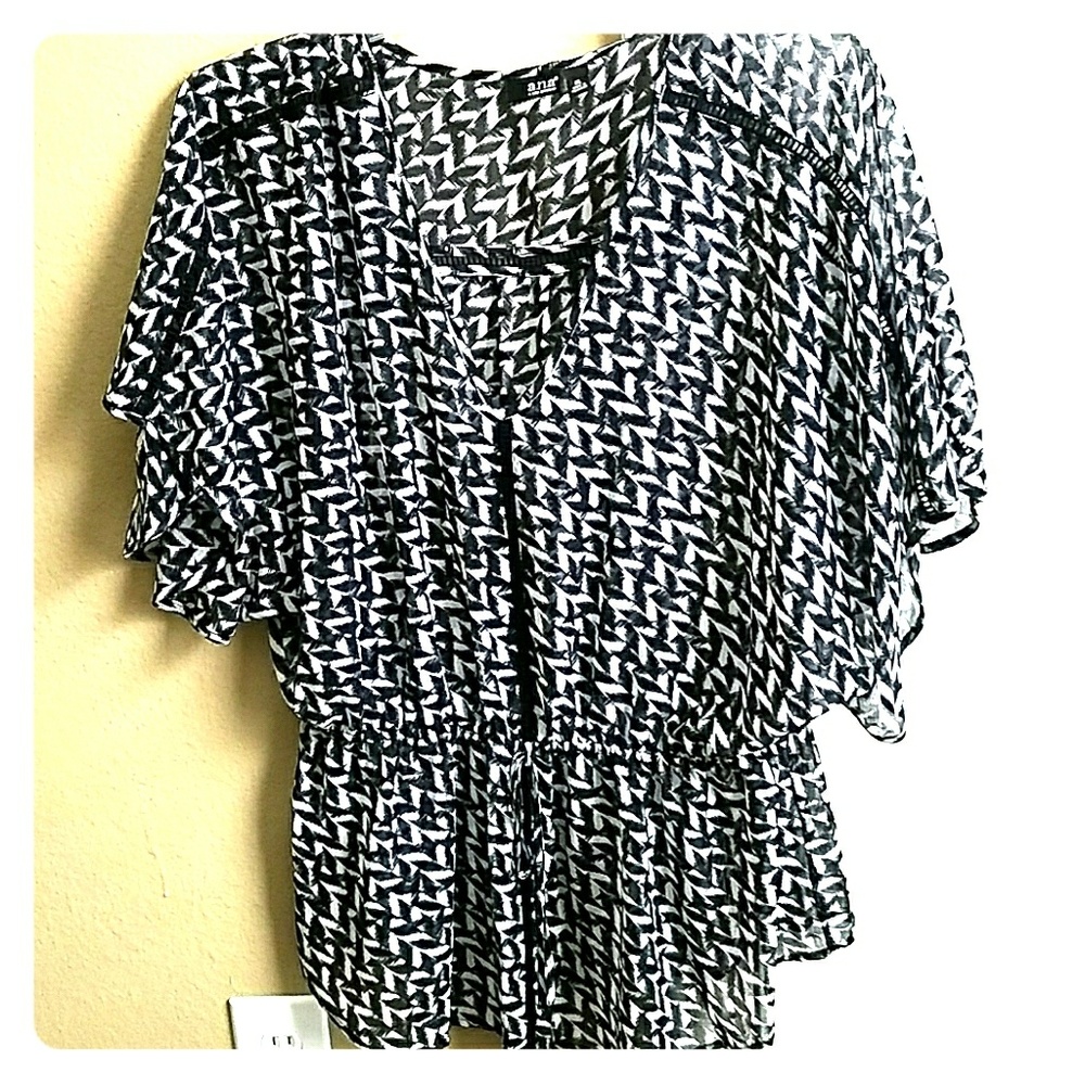 a.n.a Blouse V-Neck